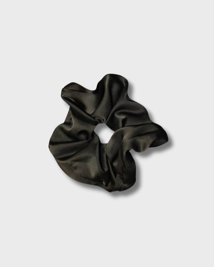 SATIN SCRUNCHIE